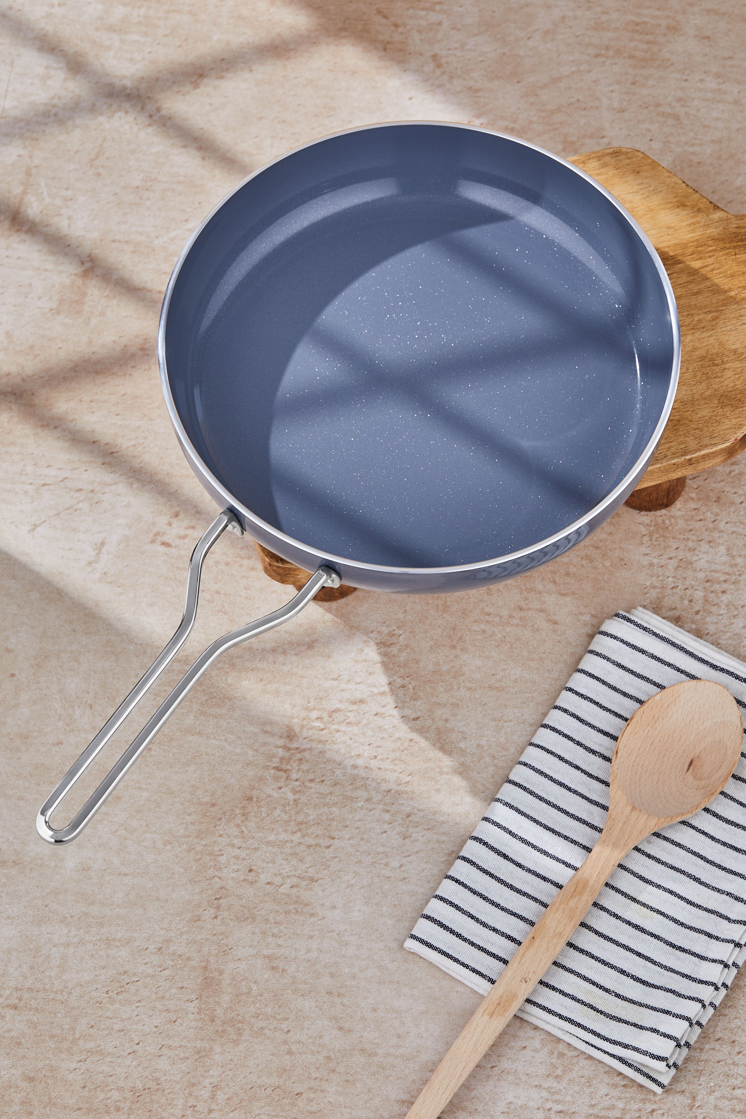 Taç Sera Feel Yanmaz Yapışmaz Seramik Tava 24 Cm / Gri görsel 6